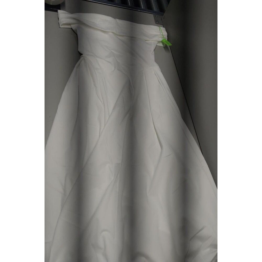 White Off-Shoulder Flowy A-Line Midi Dress - Picture 3 of 5